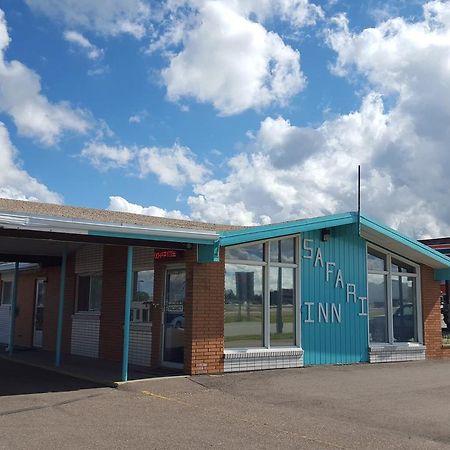 Safari Inn Motel Swift Current Exterior photo