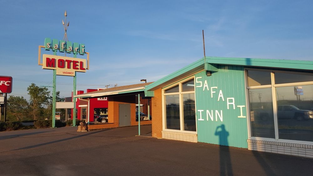 Safari Inn Motel Swift Current Exterior photo